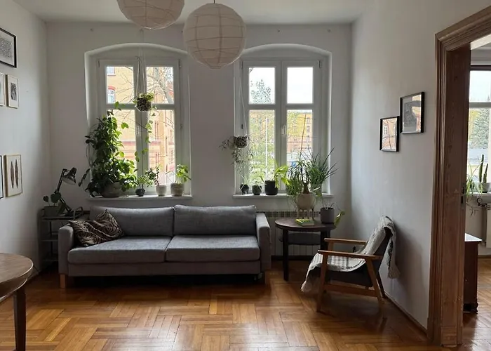 Cozy Flat With Parking Space