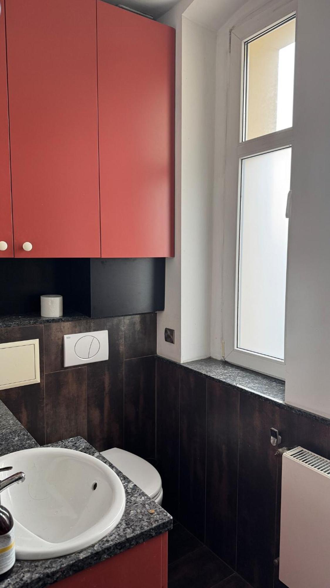 Apartment Cozy Flat With Parking Space